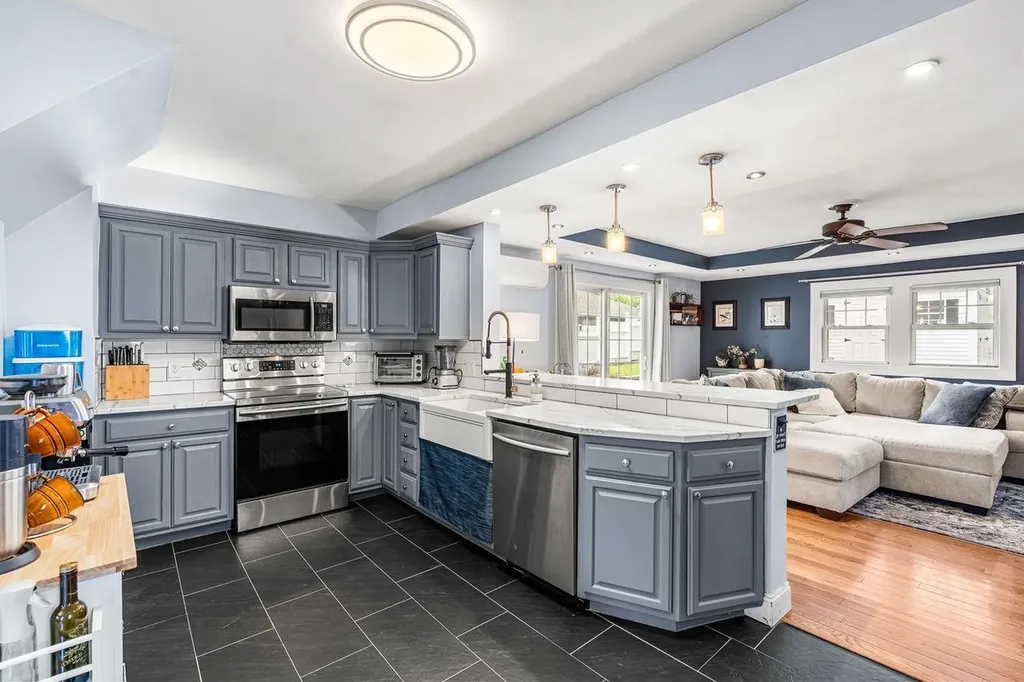 9 Bennett Street Nashua NH 03064