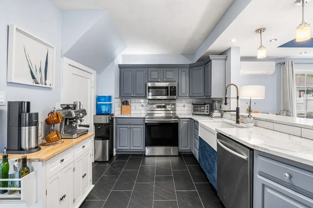 9 Bennett Street Nashua NH 03064
