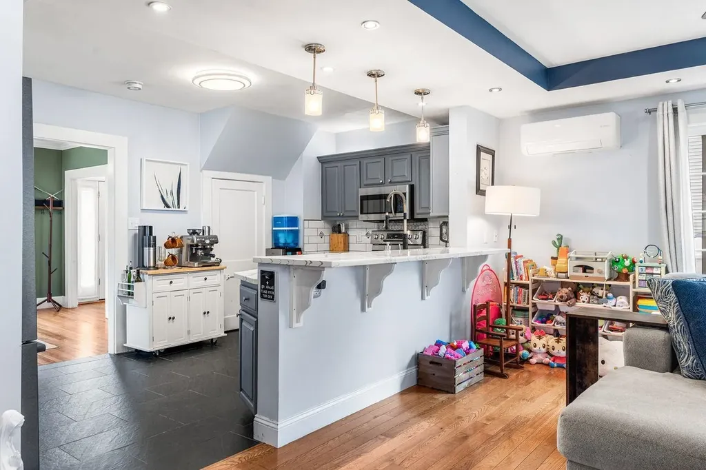 9 Bennett Street Nashua NH 03064