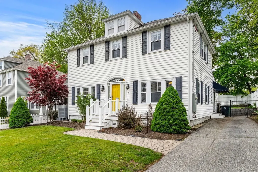9 Bennett Street Nashua NH 03064