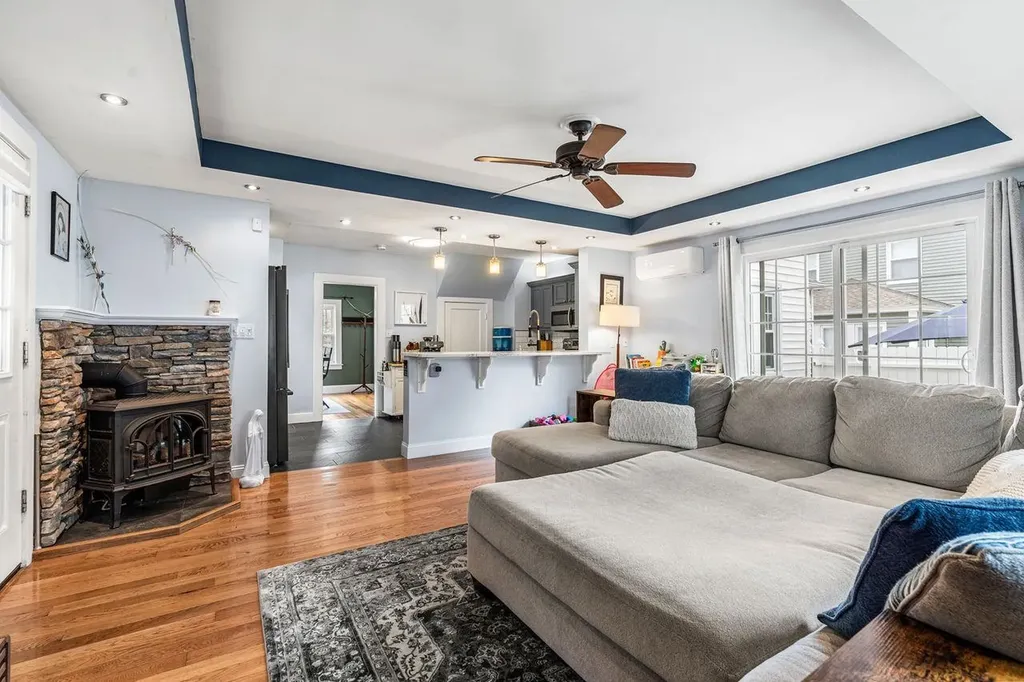 9 Bennett Street Nashua NH 03064