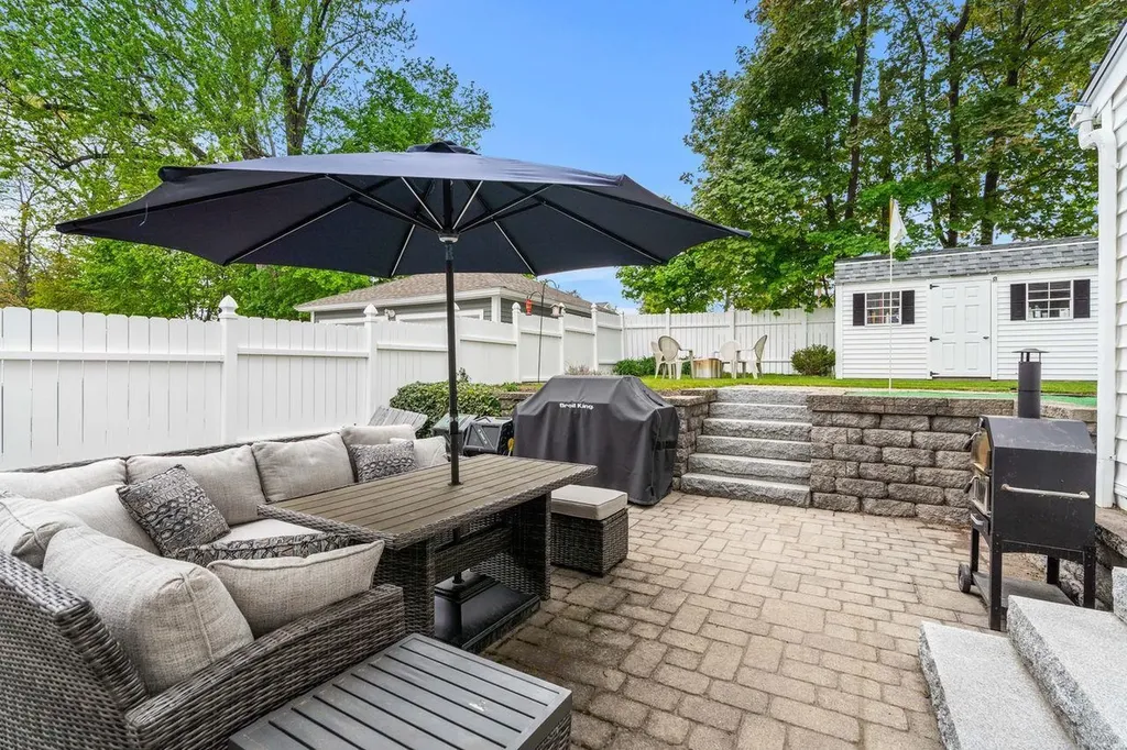 9 Bennett Street Nashua NH 03064