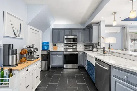 9 Bennett Street Nashua NH 03064