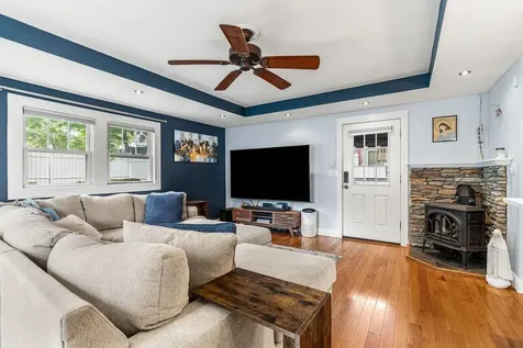 9 Bennett Street Nashua NH 03064