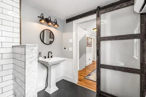 9 Bennett Street Nashua NH 03064