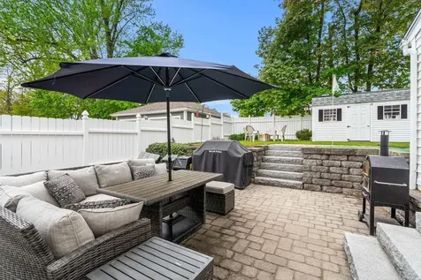9 Bennett Street Nashua NH 03064