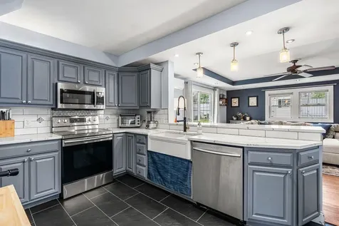 9 Bennett Street Nashua NH 03064