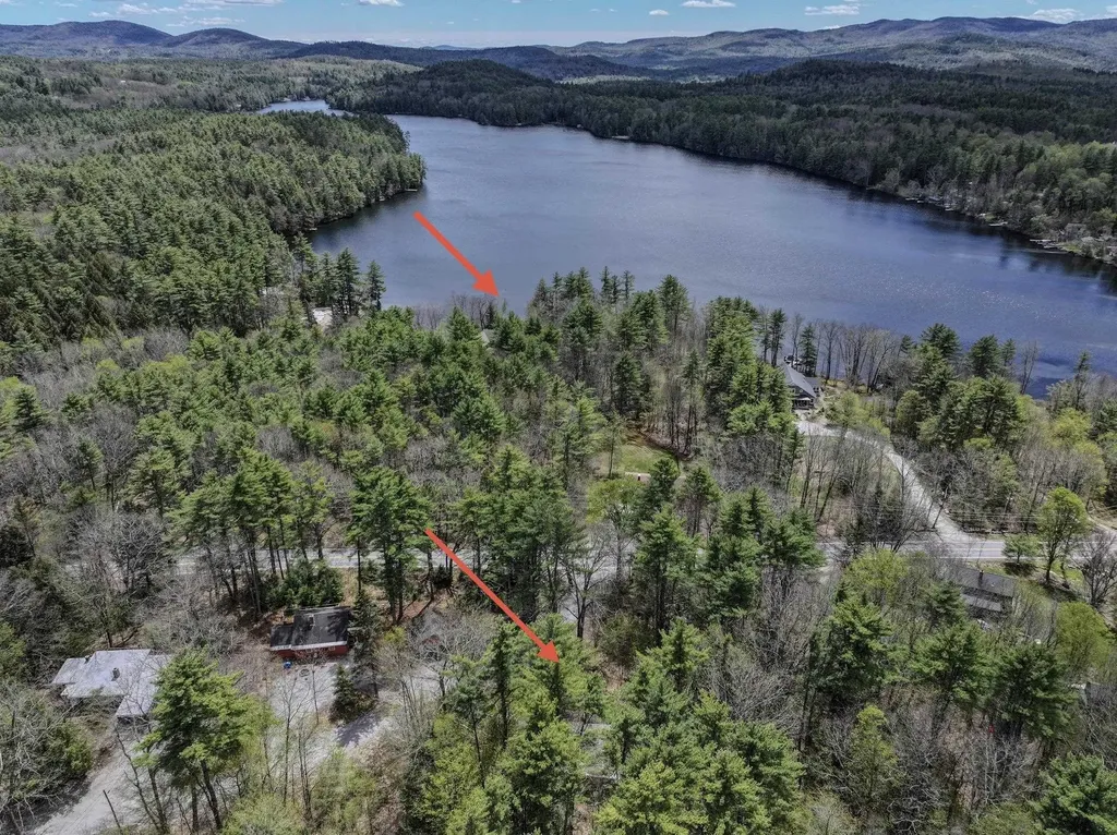 5 Twin Oaks Road Sutton NH 03221