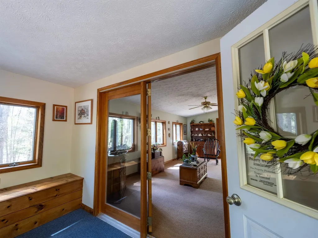 5 Twin Oaks Road Sutton NH 03221