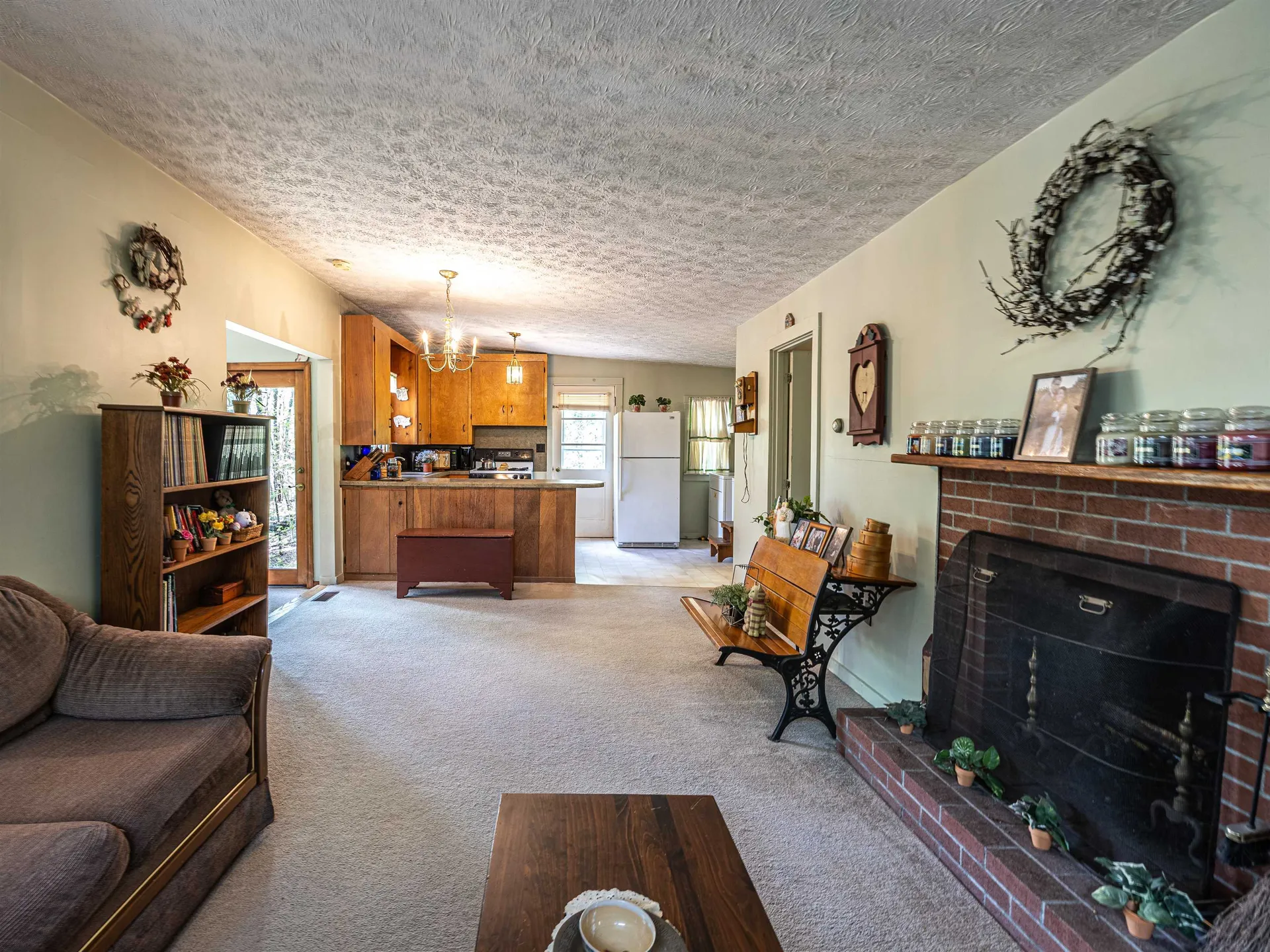 5 Twin Oaks Road Sutton NH 03221