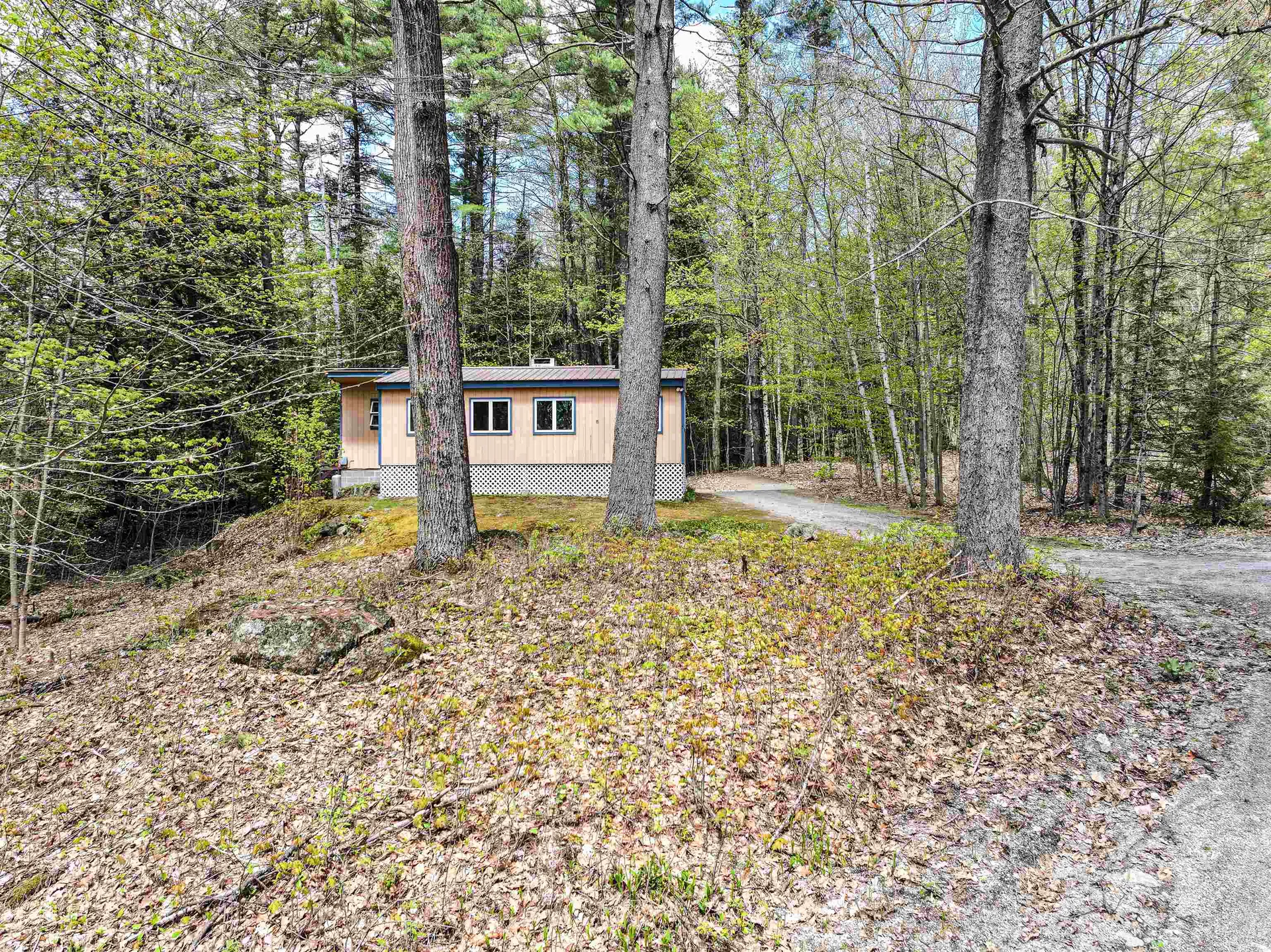 5 Twin Oaks Road Sutton NH 03221