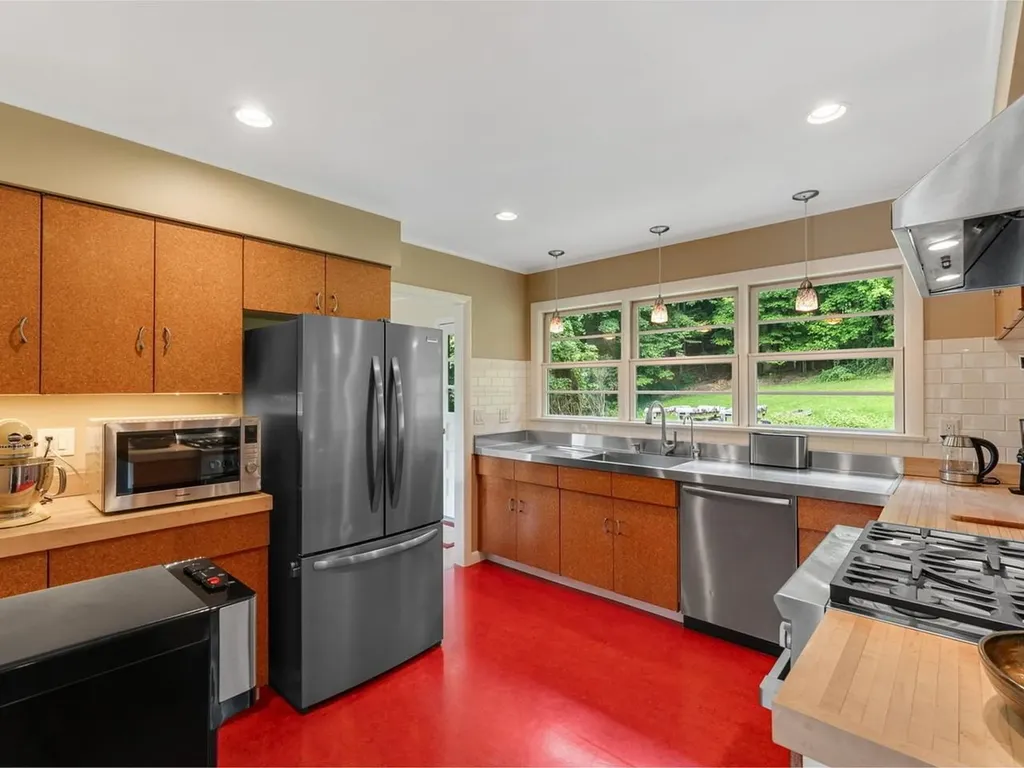 18 Valerie Avenue Montpelier VT 05602