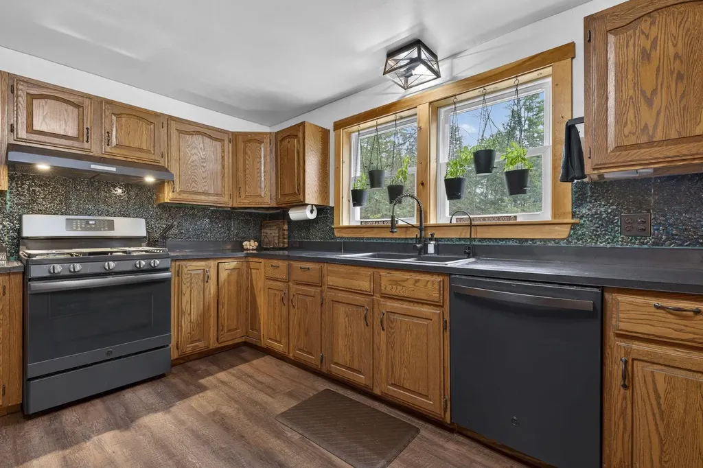 333 Roby Road Sutton NH 03273