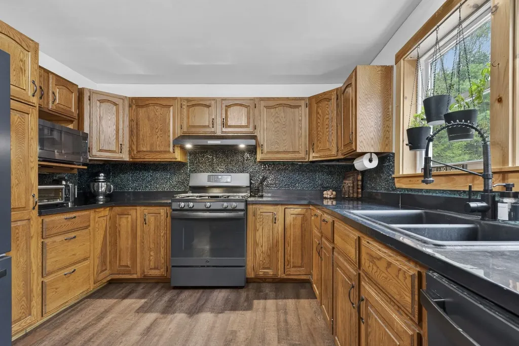 333 Roby Road Sutton NH 03273