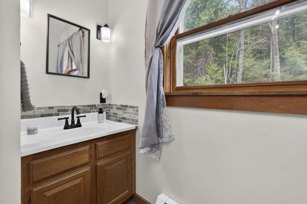 333 Roby Road Sutton NH 03273