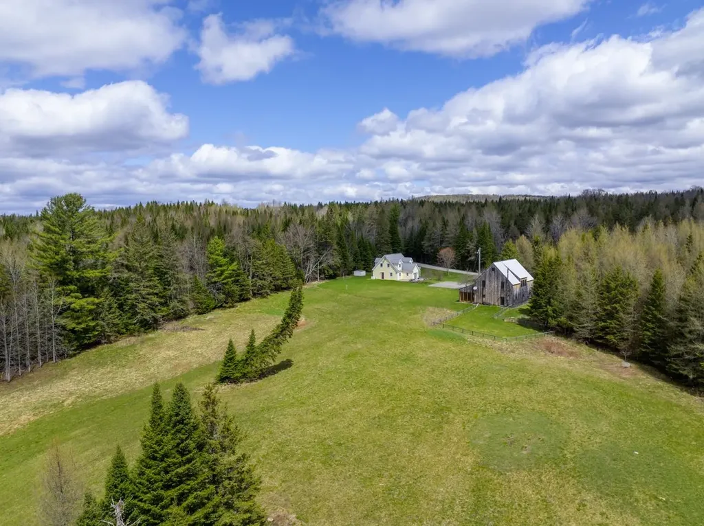 673 + 675 Sanderson Hill Road Charleston VT 05872