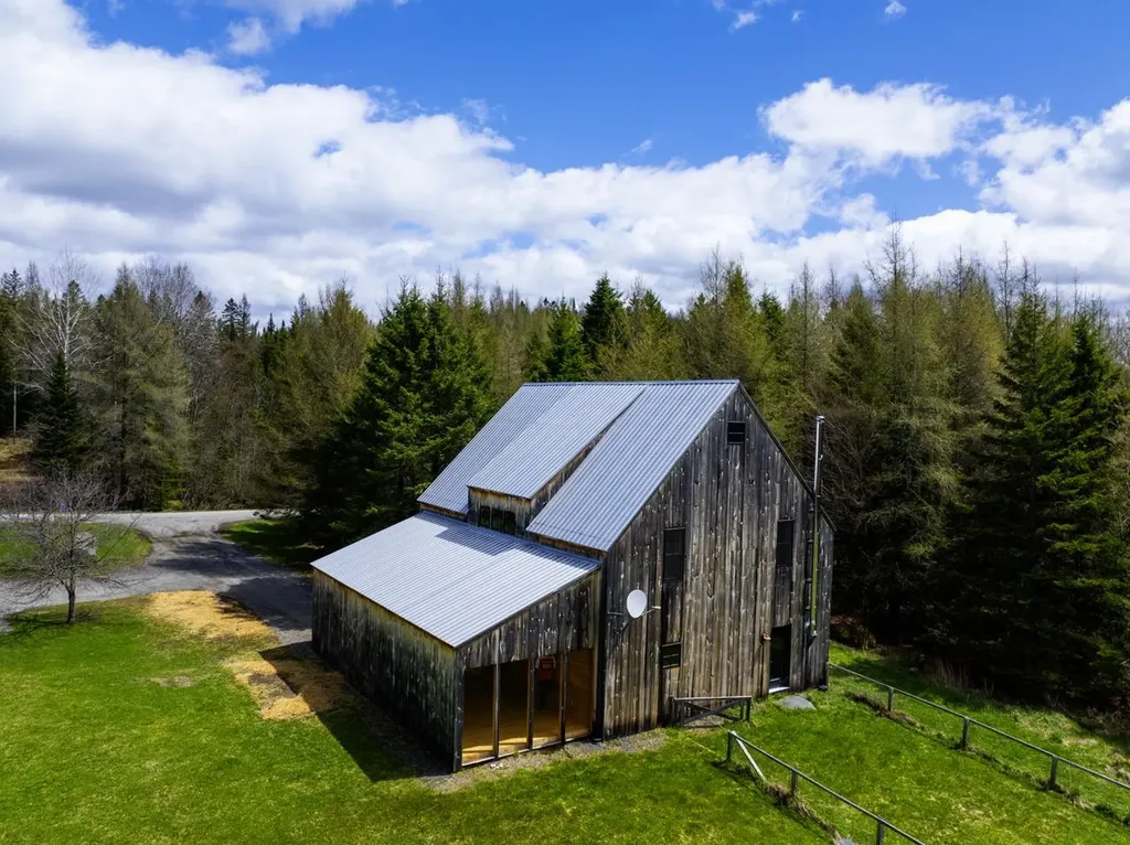 673 + 675 Sanderson Hill Road Charleston VT 05872