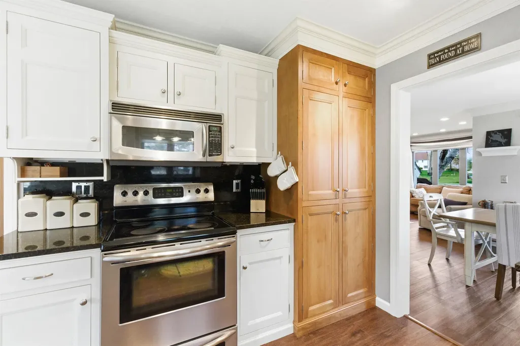 15 Songbird Lane Laconia NH 03246
