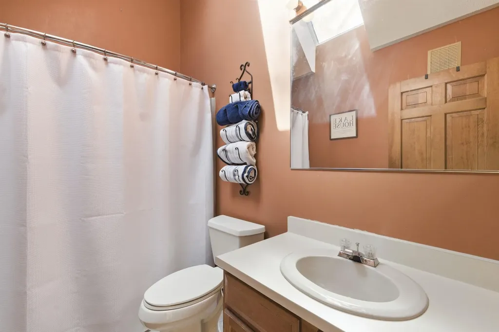 15 Songbird Lane Laconia NH 03246