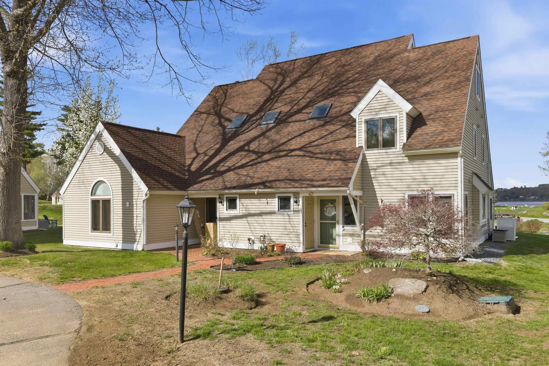15 Songbird Lane Laconia NH 03246