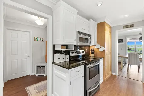 15 Songbird Lane Laconia NH 03246