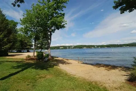 15 Songbird Lane Laconia NH 03246