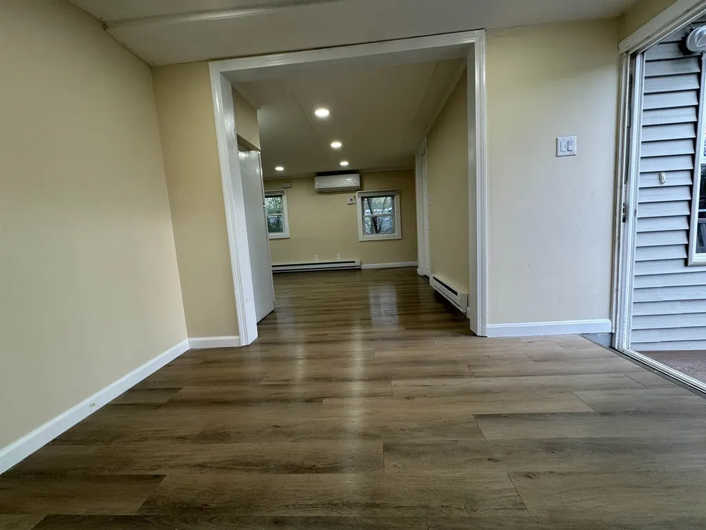 27 Mavis Avenue Rochester NH 03867