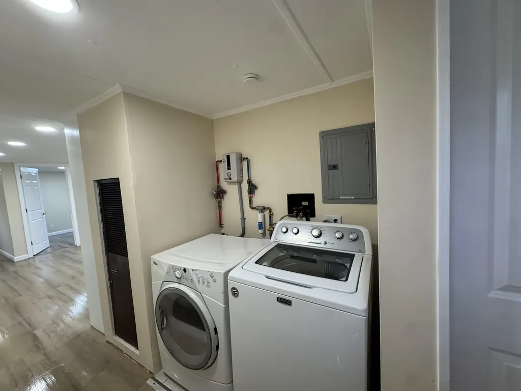 27 Mavis Avenue Rochester NH 03867