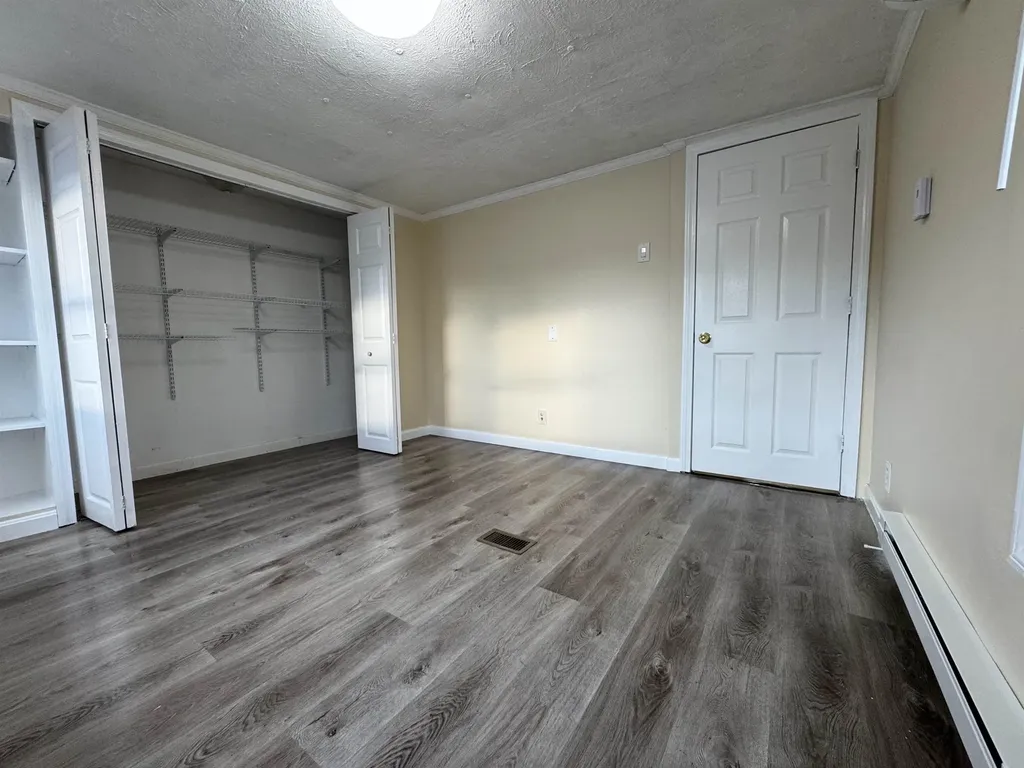 27 Mavis Avenue Rochester NH 03867