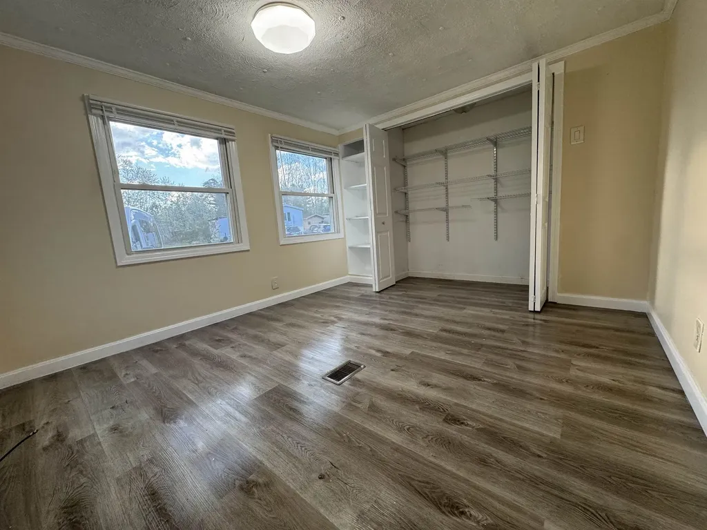 27 Mavis Avenue Rochester NH 03867