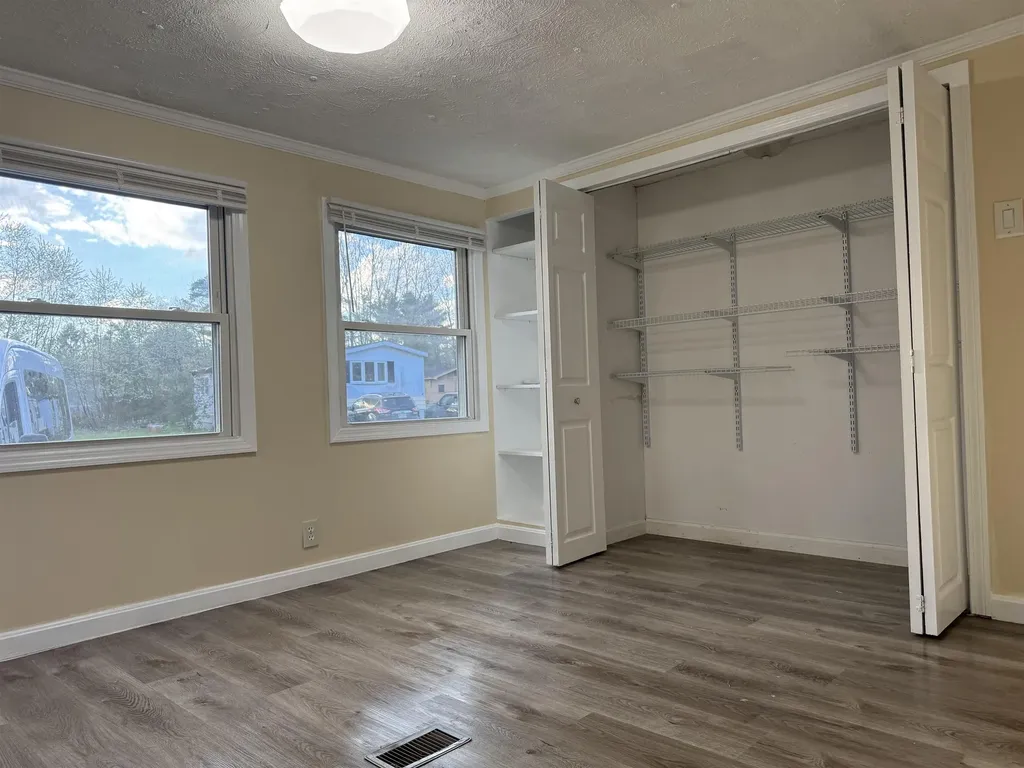 27 Mavis Avenue Rochester NH 03867