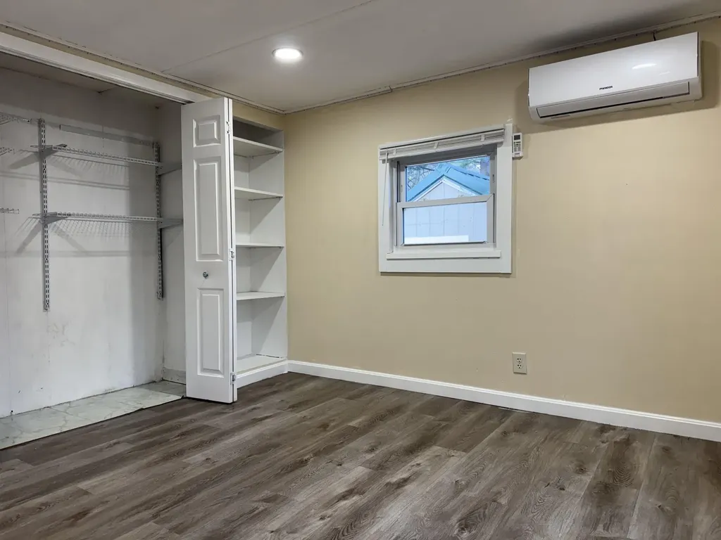 27 Mavis Avenue Rochester NH 03867