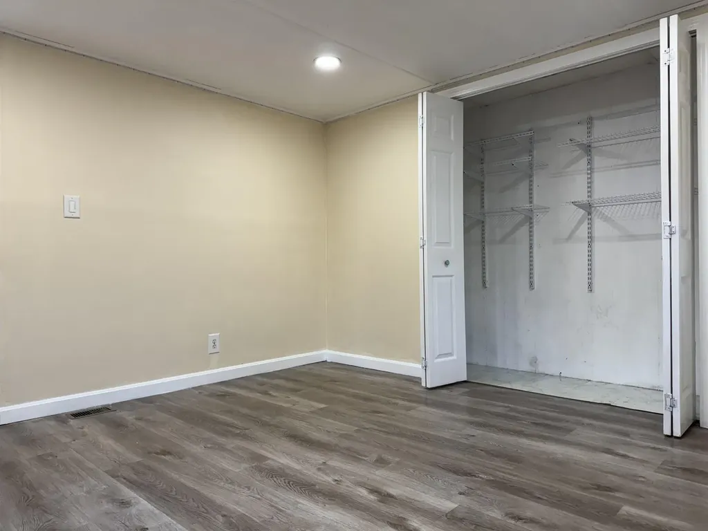 27 Mavis Avenue Rochester NH 03867