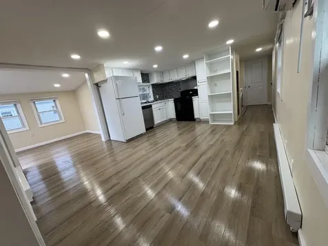 27 Mavis Avenue Rochester NH 03867