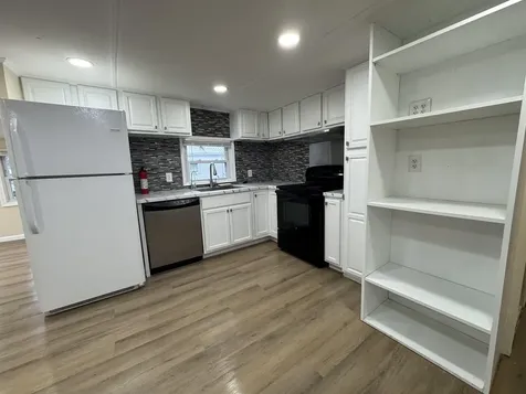 27 Mavis Avenue Rochester NH 03867