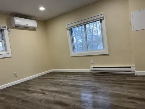 27 Mavis Avenue Rochester NH 03867