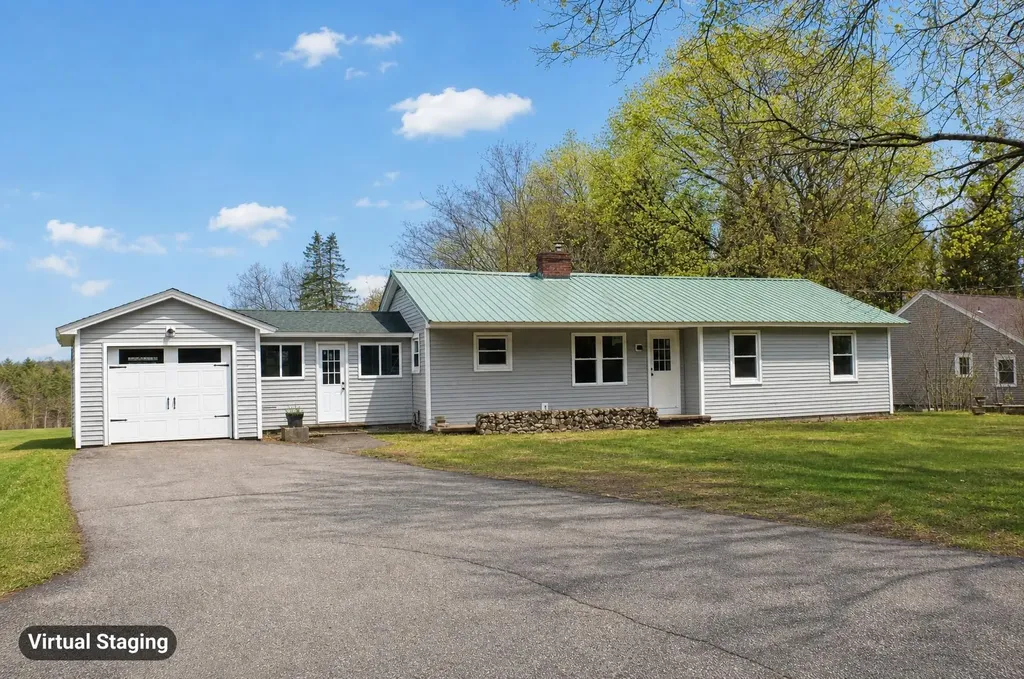 520 Pembroke Street Pembroke NH 03275