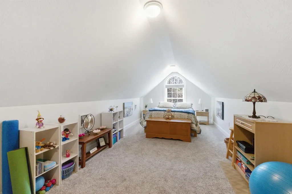 110 Sterling Drive Laconia NH 03246