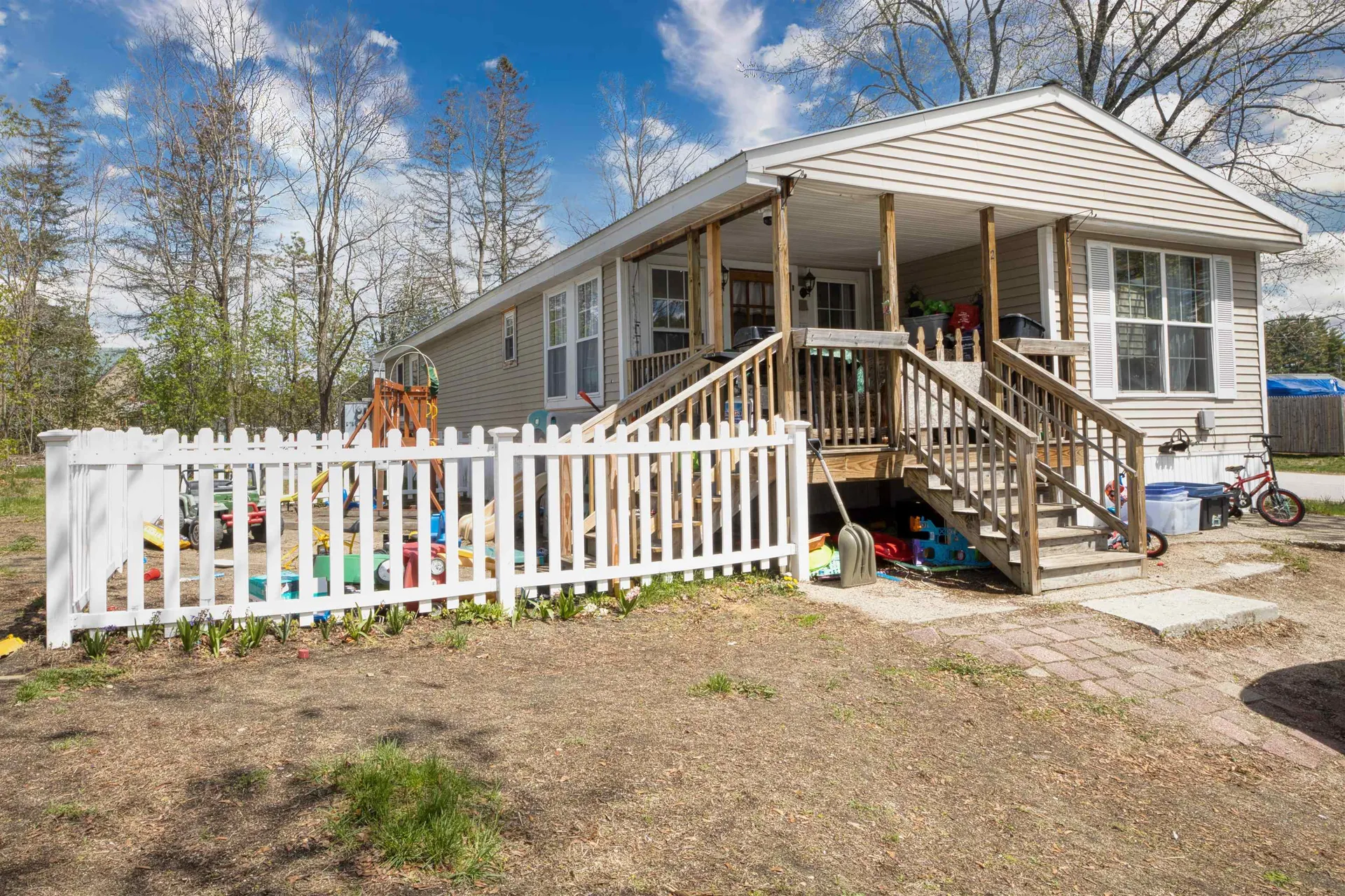 2 Puritan Lane Ossipee NH 03814-6846
