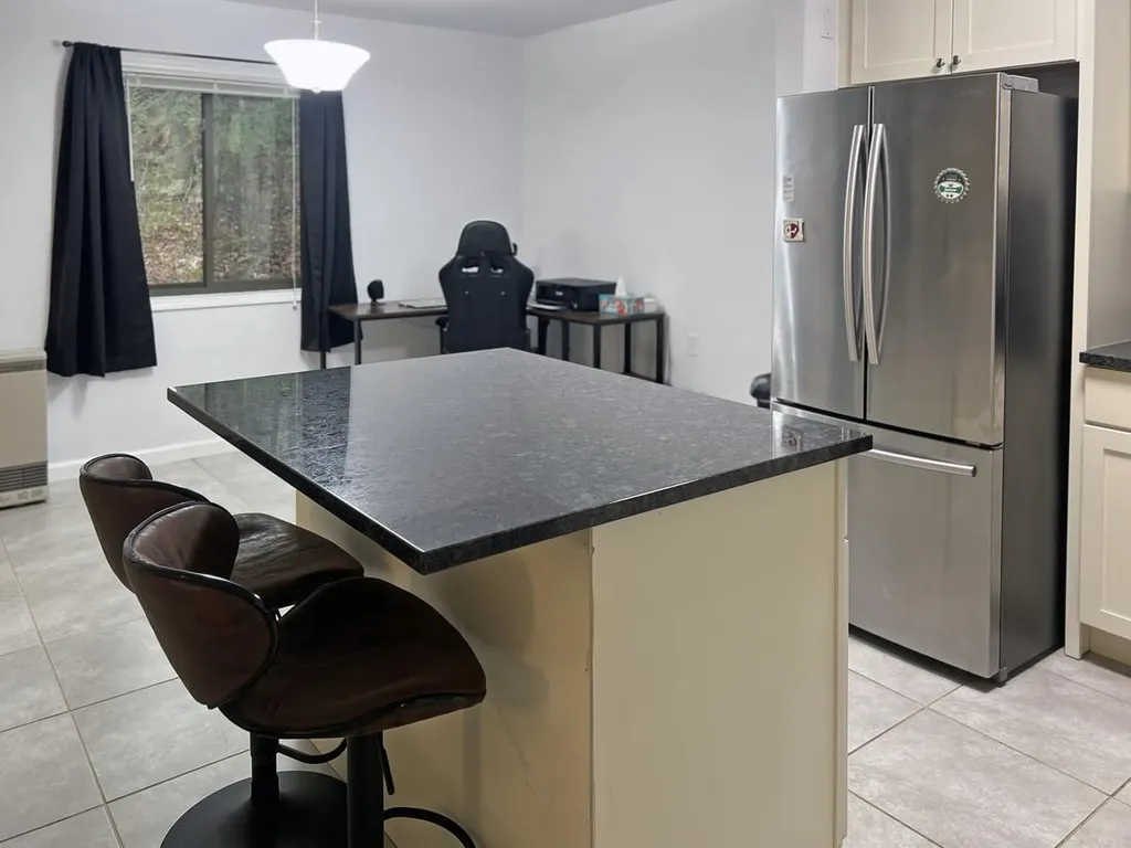 59 Hawthorne Circle South Burlington VT 05403