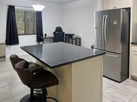 59 Hawthorne Circle South Burlington VT 05403