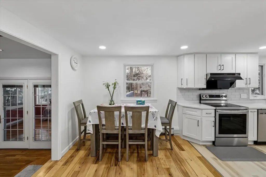 39 Berkley Street Merrimack NH 03054