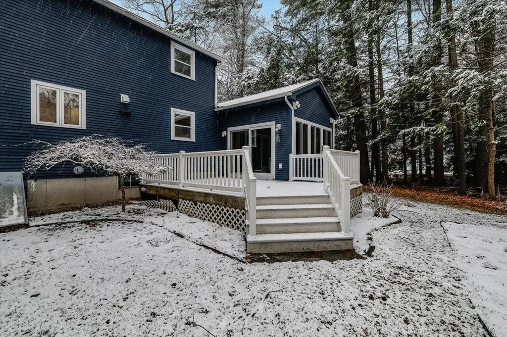 39 Berkley Street Merrimack NH 03054