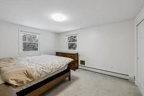 39 Berkley Street Merrimack NH 03054