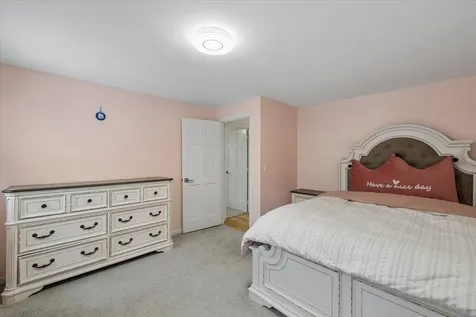 39 Berkley Street Merrimack NH 03054
