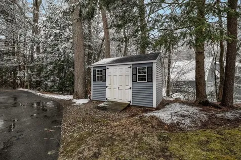 39 Berkley Street Merrimack NH 03054