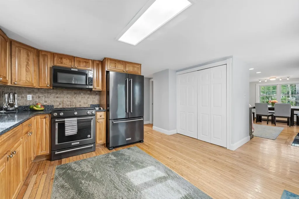 49 Millville Circle Salem NH 03079
