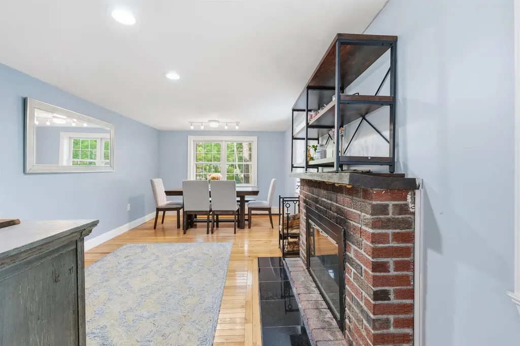 49 Millville Circle Salem NH 03079