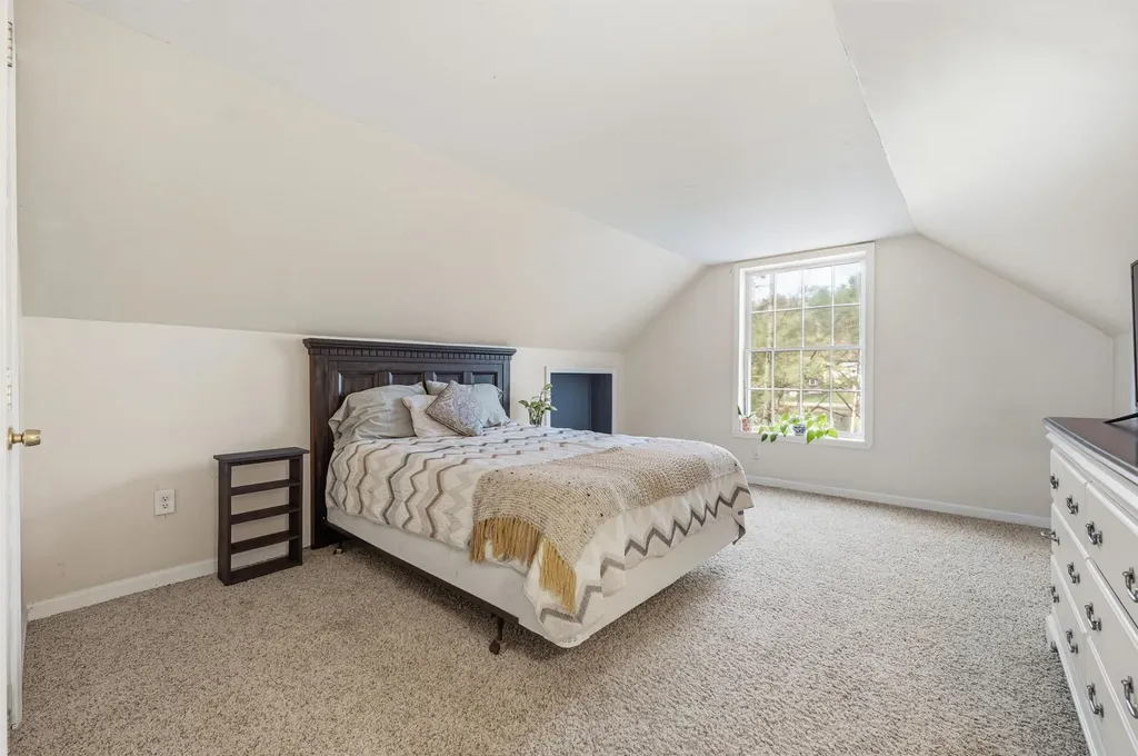 49 Millville Circle Salem NH 03079