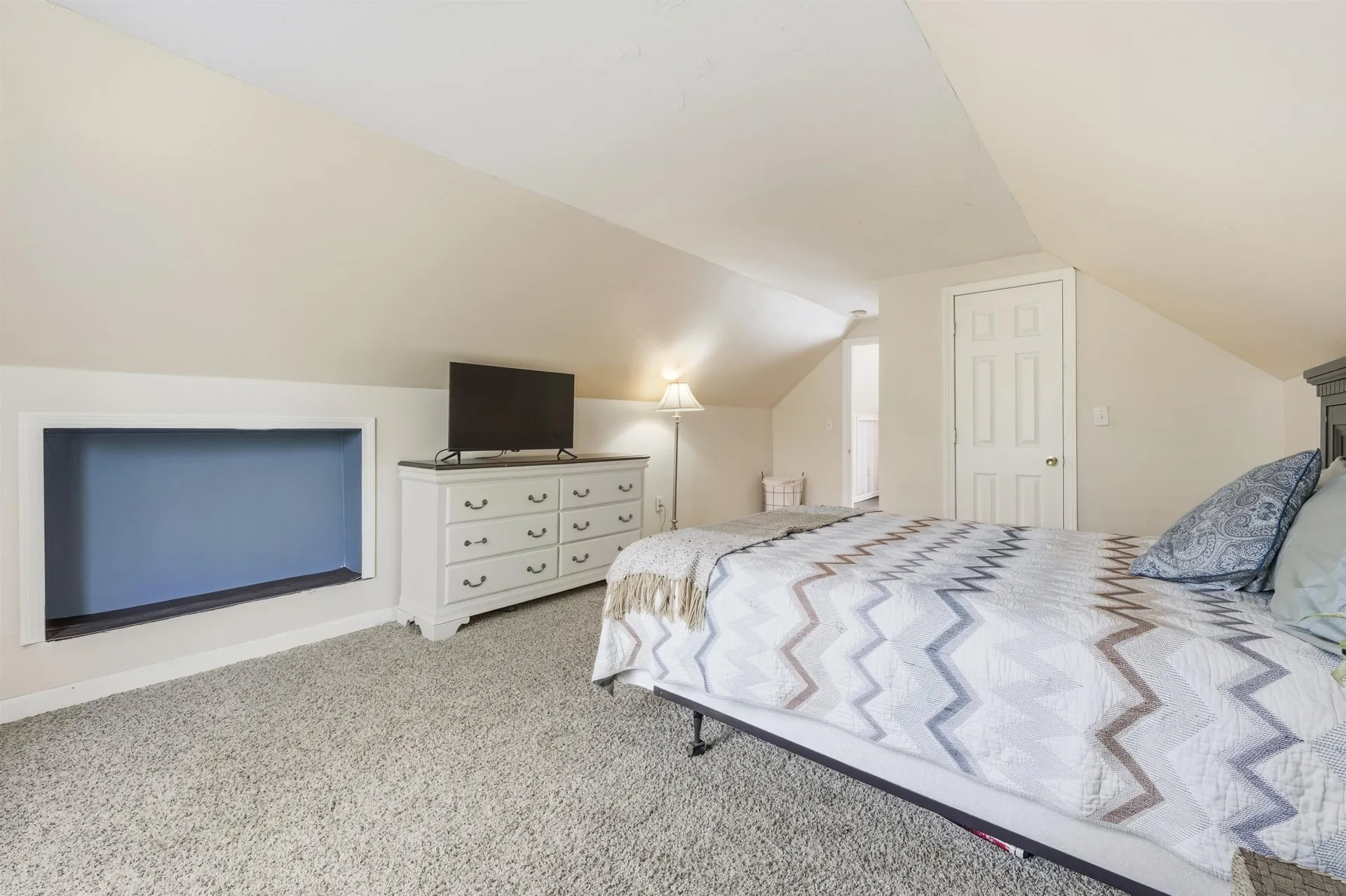 49 Millville Circle Salem NH 03079